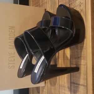 STEVE MADDEN "KATHRYN" HEELS